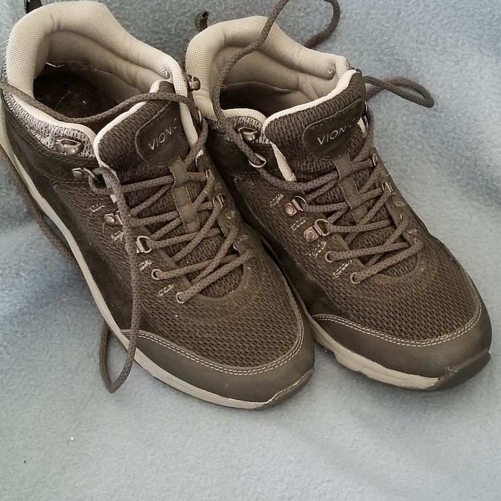 Vionic Black Hiking Shoes